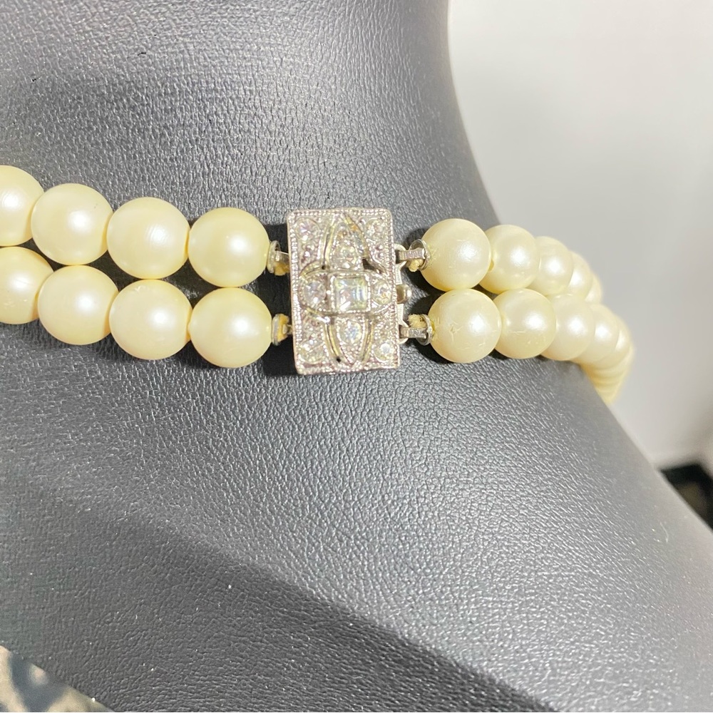 Vintage Double Strand Necklace - please see description - Picture 3 of 3